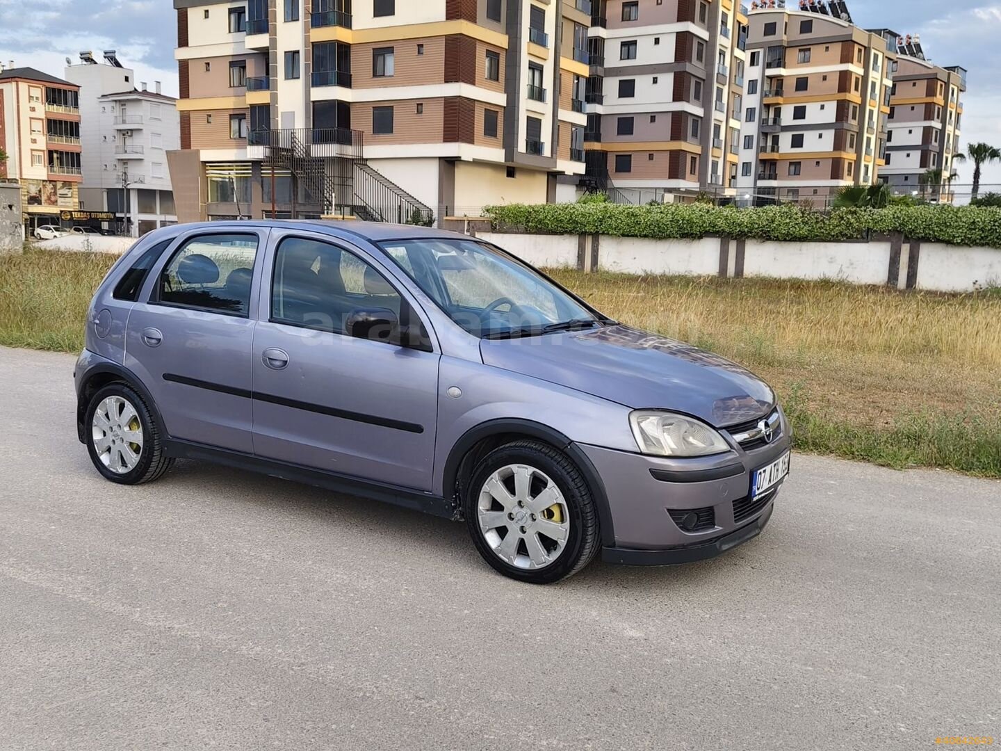 Galeriden Opel Corsa 1.3 CDTI Enjoy 2005 Model Antalya 295.000 km Gri 3