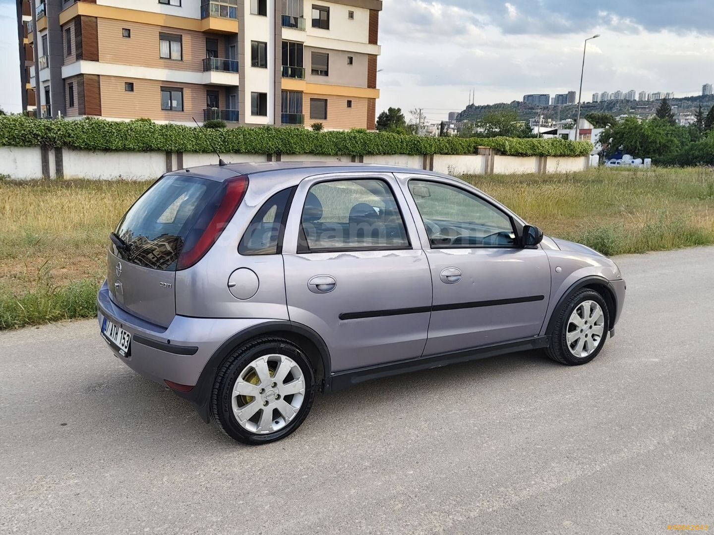 Galeriden Opel Corsa 1.3 CDTI Enjoy 2005 Model Antalya 295.000 km Gri 5