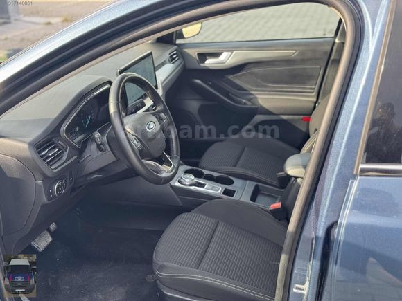 2024 FOCUS 1.5 ECOBLUE 37.ooo KM TİTANYUM STİL