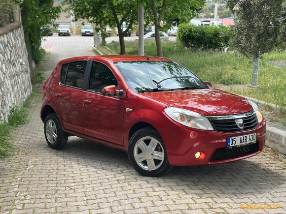 2012 DACİA SANDERO 1,5DCİ 200,000KM EMSALSİZ TEMİZLİKTE
