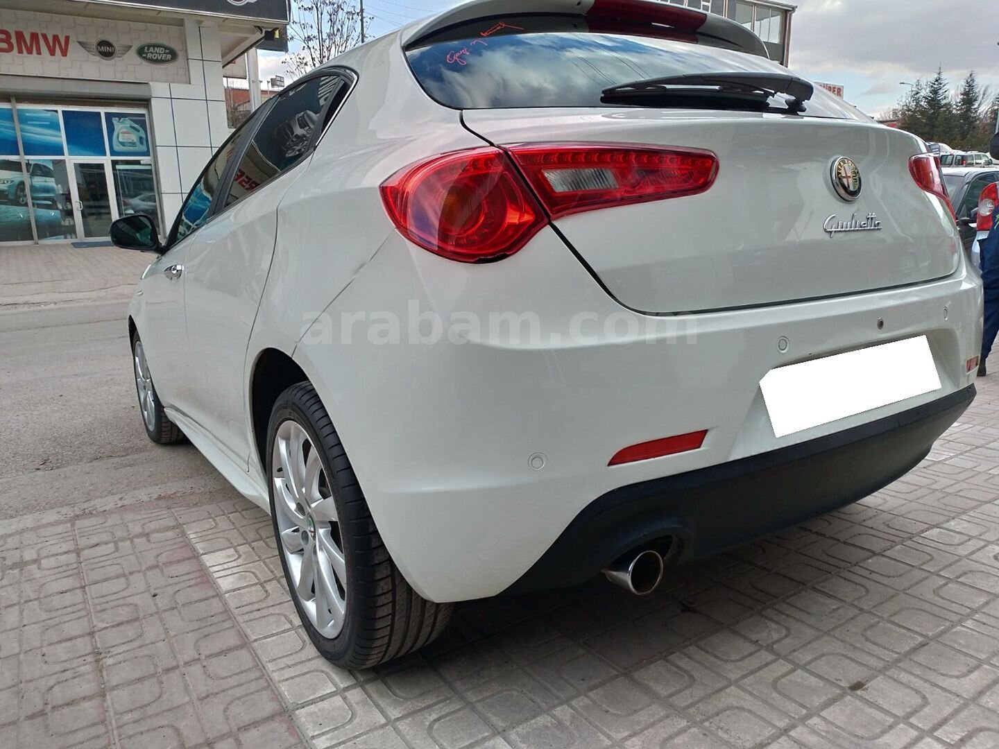 Galeriden Alfa Romeo Giulietta 1.6 JTD Distinctive 2014 Model Ankara 149.000 km Beyaz 3