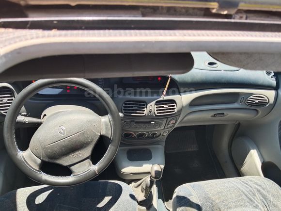 Sahibinden Renault Scenic 1.6 RXT 2001 Model