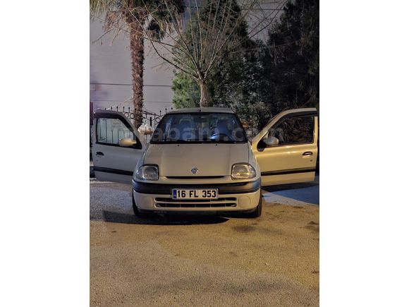 Sahibinden Renault Clio 1.6 RXT 2000 Model