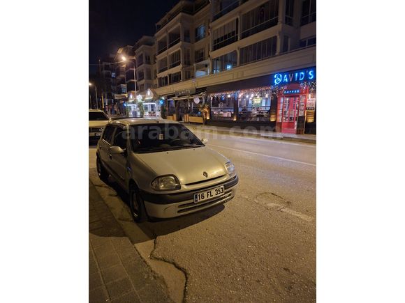 Sahibinden Renault Clio 1.6 RXT 2000 Model