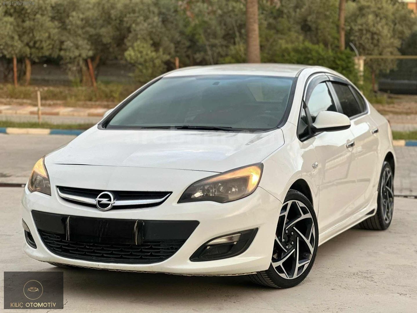 Galeriden Opel Astra 1.6 Edition 2015 Model Bursa 163.500 km Beyaz