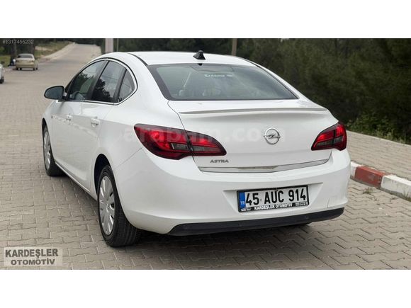 HATASIZ BOYASIZ HASAR KAYITSIZ 1.6 benzin Lpg 149 bin km
