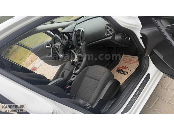 HATASIZ BOYASIZ HASAR KAYITSIZ 1.6 benzin Lpg 149 bin km