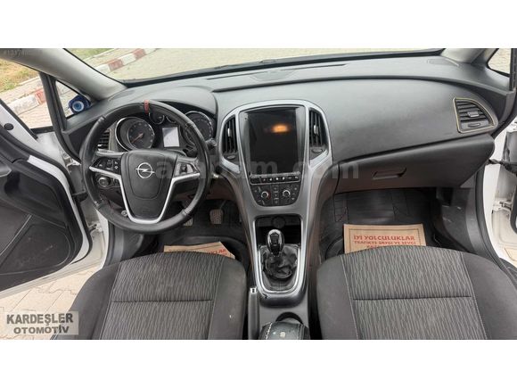 HATASIZ BOYASIZ HASAR KAYITSIZ 1.6 benzin Lpg 149 bin km