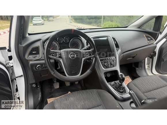 HATASIZ BOYASIZ HASAR KAYITSIZ 1.6 benzin Lpg 149 bin km