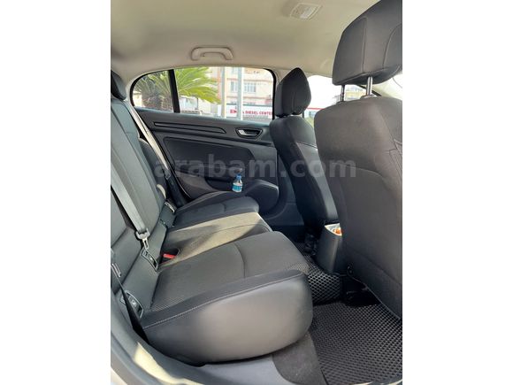 Sahibinden Renault Megane 1.3 TCe Joy 2022 Model 