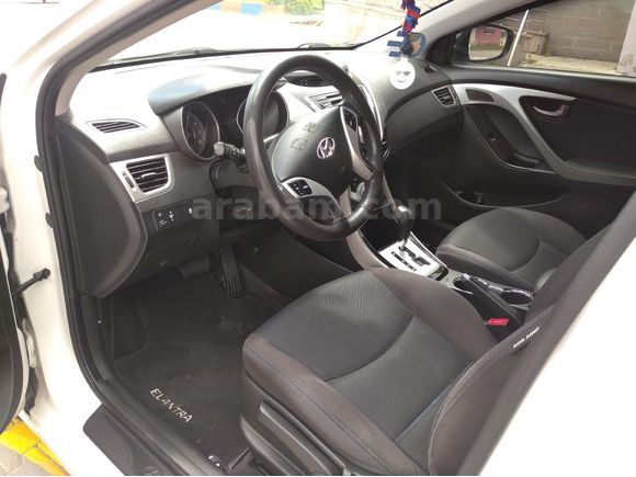 Öğretmenden Hyundai Elantra 1.6 D-CVVT Mode 2011 Model