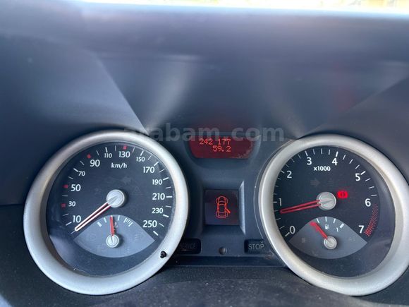 Sahibinden Renault Megane 1.6 Dynamique 2004 Model