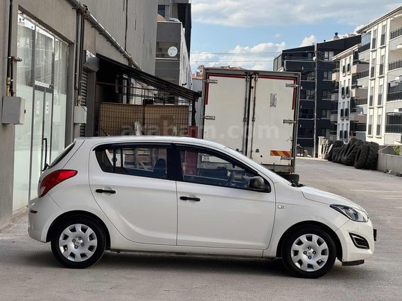 2013 HATASIZ HYUNDAİ İ20 220 KM