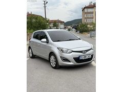 HATASIZ 2012 MODEL BENZİNLİ 87.500 KM İLK SHP