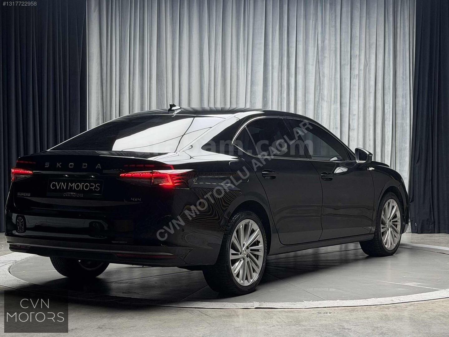 Galeriden Skoda SuperB 2.0 TSI Laurin & Klement Crystal 2024 Model İstanbul 105.000 km Siyah 6