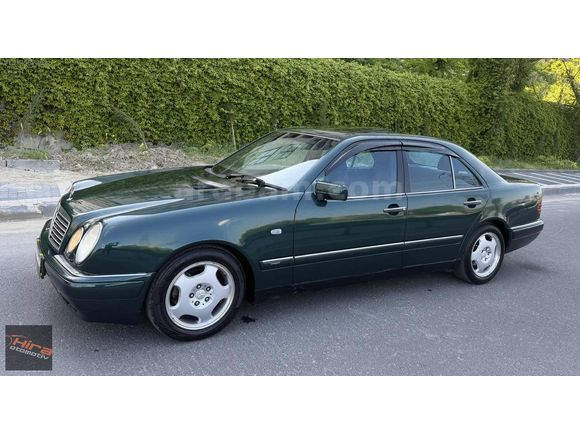 MERCEDES E200 SANRUFLU OTOMATİK VİTES