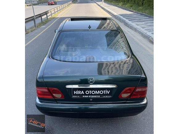 MERCEDES E200 SANRUFLU OTOMATİK VİTES