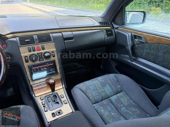 MERCEDES E200 SANRUFLU OTOMATİK VİTES