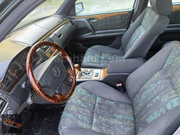 MERCEDES E200 SANRUFLU OTOMATİK VİTES