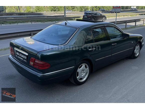 MERCEDES E200 SANRUFLU OTOMATİK VİTES