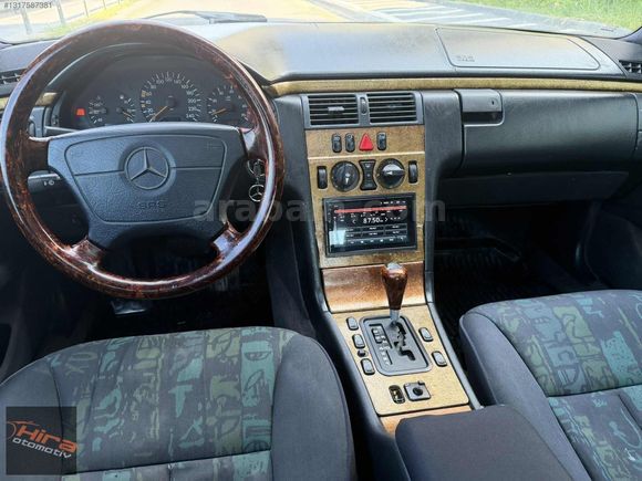 MERCEDES E200 SANRUFLU OTOMATİK VİTES