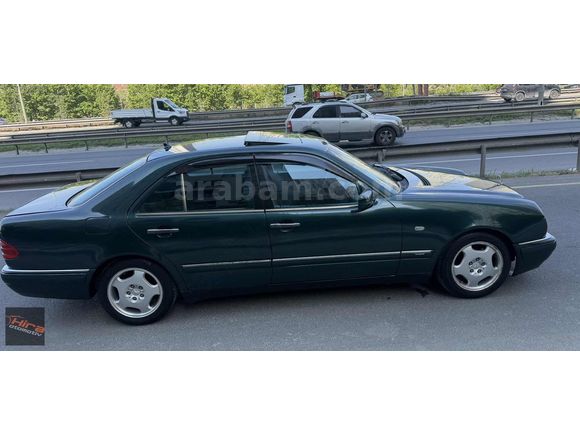 MERCEDES E200 SANRUFLU OTOMATİK VİTES