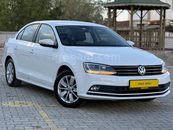 Galeriden Volkswagen Jetta 1.2 TSi BlueMotion Comfortline 2016