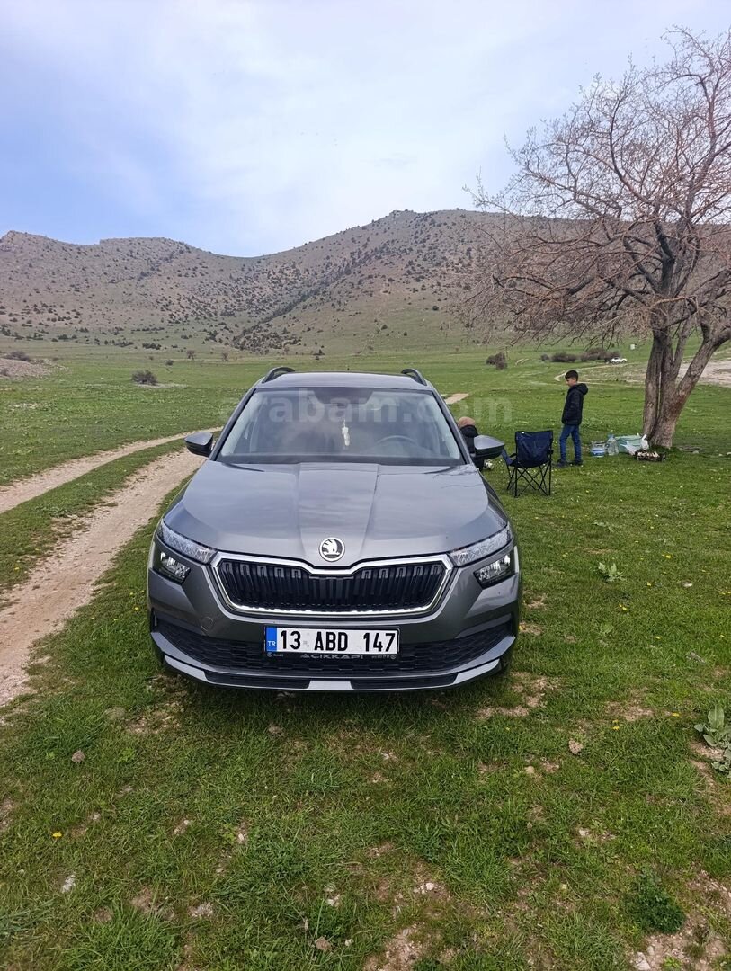 Sahibinden Skoda Kamiq 1.0 TSI Elite 2022 Model Bitlis 44.500 km Füme 5