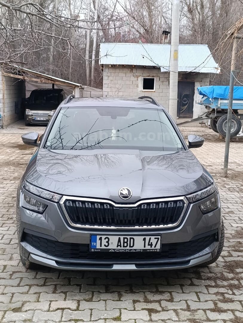 Sahibinden Skoda Kamiq 1.0 TSI Elite 2022 Model Bitlis 44.500 km Füme 1