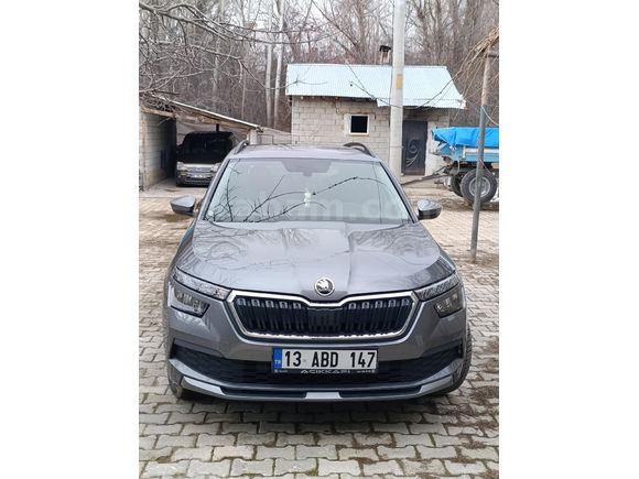 Sahibinden Skoda Kamiq 1.0 TSI Elite 2022 Model  43.500 km Füme