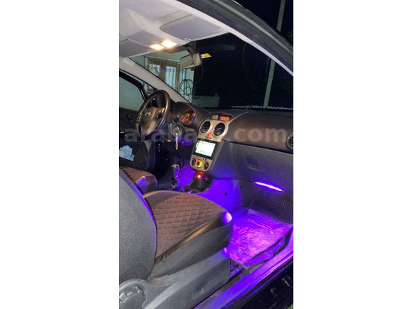 OPEL CORSA TEMİZ BAKIMLI
