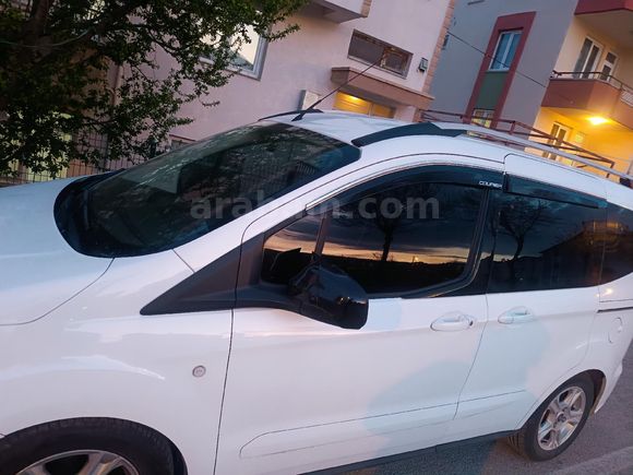 Sahibinden Ford Tourneo Courier 1.5 TDCi Delux 2019 Model otomobil