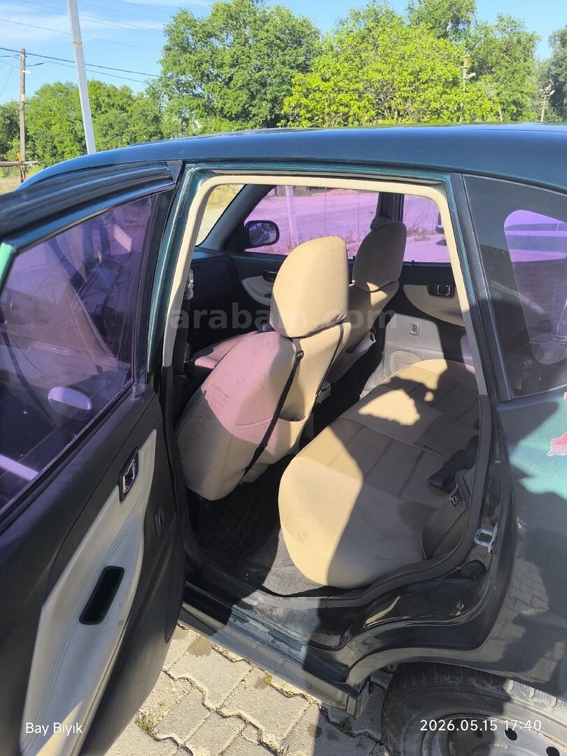 Sahibinden Daihatsu Sirion 1.3 Touring 2004 Model Bursa 280.000 km Yeşil 4
