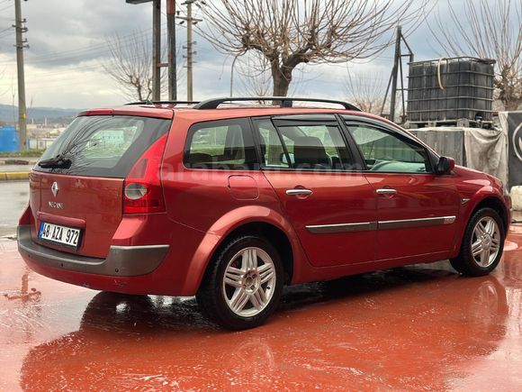 Sahibinden DEĞİŞENSİZ Renault Megane 1.6 Privilege 2005 Model