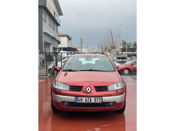 Sahibinden DEĞİŞENSİZ Renault Megane 1.6 Privilege 2005 Model