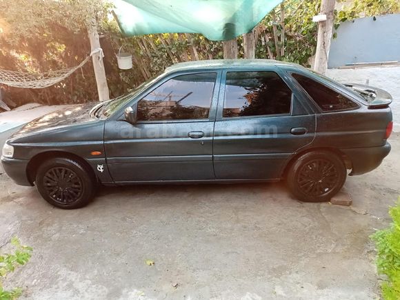 Sahibinden Ford Escort 1.6 CL 1996 Model
