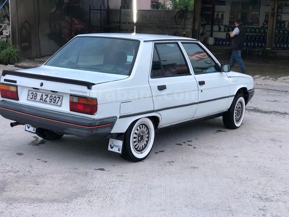 Sahibinden Renault R 9 1.4 Broadway GTE 1993 Model