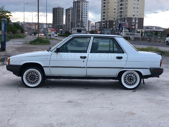 Sahibinden Renault R 9 1.4 Broadway GTE 1993 Model