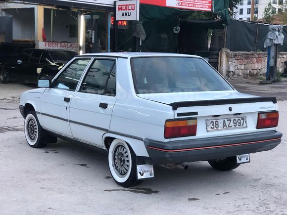 Sahibinden Renault R 9 1.4 Broadway GTE 1993 Model