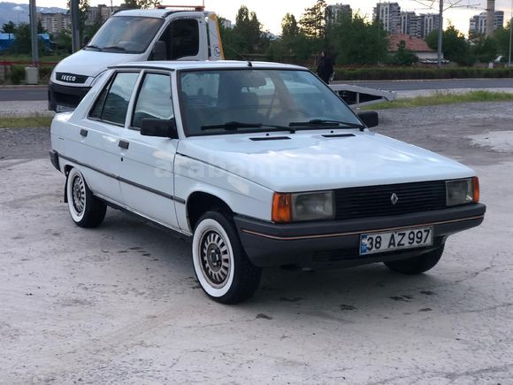 Sahibinden Renault R 9 1.4 Broadway GTE 1993 Model
