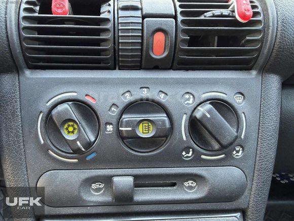 UFKCAR OPEL CORSA 1.4 KLİMALI FIRSAT