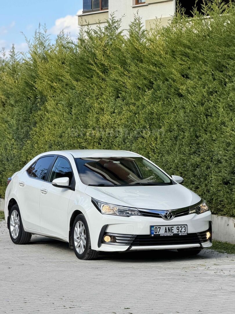 Sahibinden Toyota Corolla 1.4 D-4D Advance 2017 Model 143.000km Beyaz 2