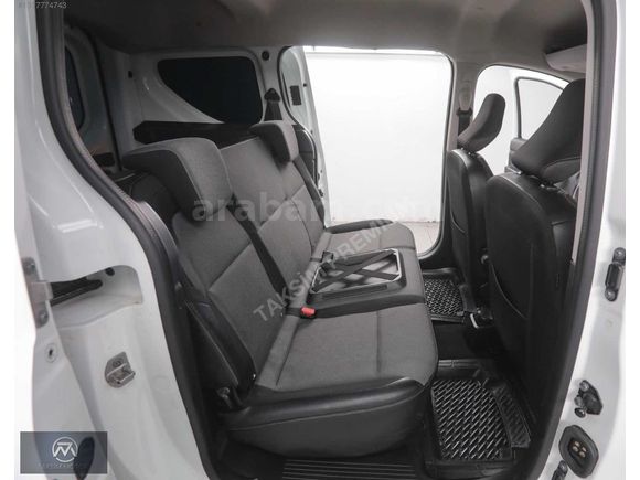 TAKSİM PREMİUM-2022 RENAULT EXPRES 1.5 DCİ JOY- 125.000 KM DE