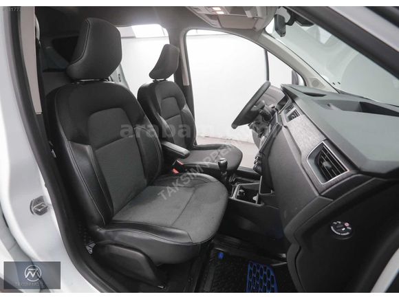 TAKSİM PREMİUM-2022 RENAULT EXPRES 1.5 DCİ JOY- 125.000 KM DE
