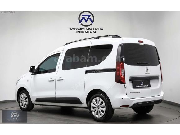 TAKSİM PREMİUM-2022 RENAULT EXPRES 1.5 DCİ JOY- 125.000 KM DE