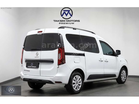 TAKSİM PREMİUM-2022 RENAULT EXPRES 1.5 DCİ JOY- 125.000 KM DE