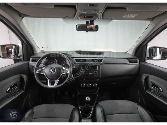 TAKSİM PREMİUM-2022 RENAULT EXPRES 1.5 DCİ JOY- 125.000 KM DE