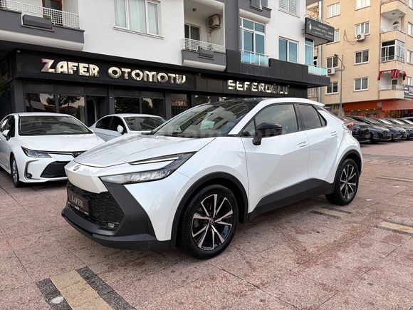 2024 MODEL TOYOTA C-HR HYBRID PASSION HATASIZ CAM TAVAN
