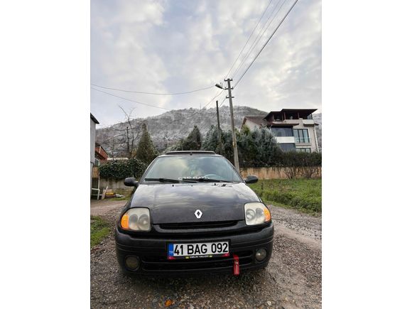 Sahibinden Renault Clio 1.4 RXT 2001 Model 