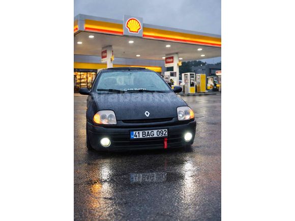 Sahibinden Renault Clio 1.4 RXT 2001 Model 
